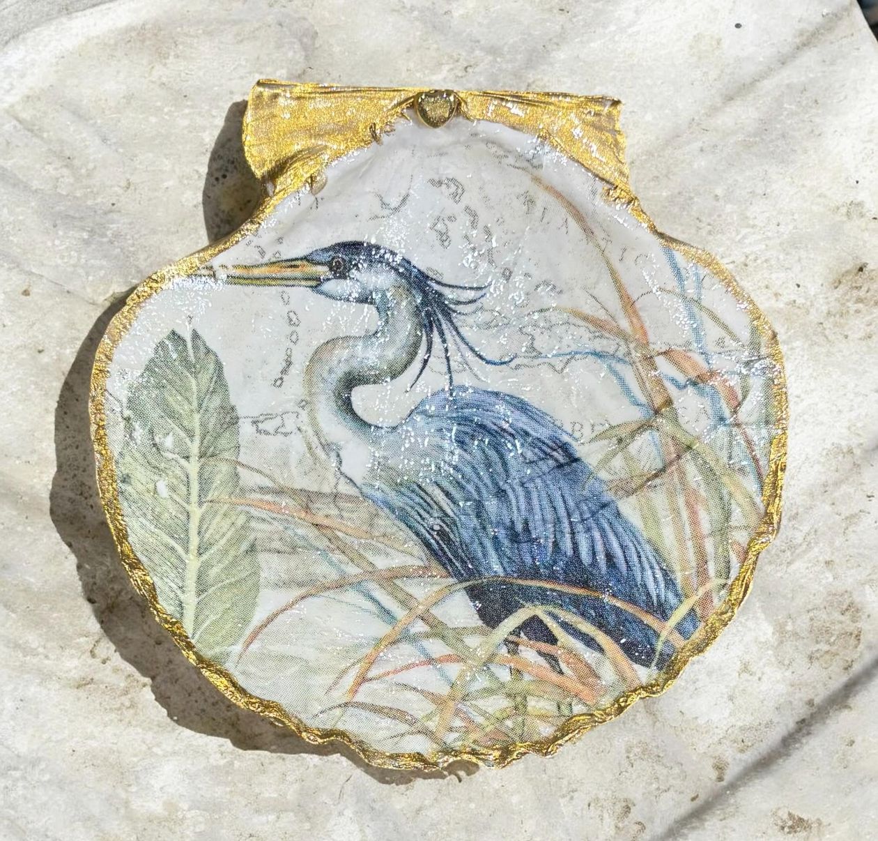 Wilson Scallop Shell Heron