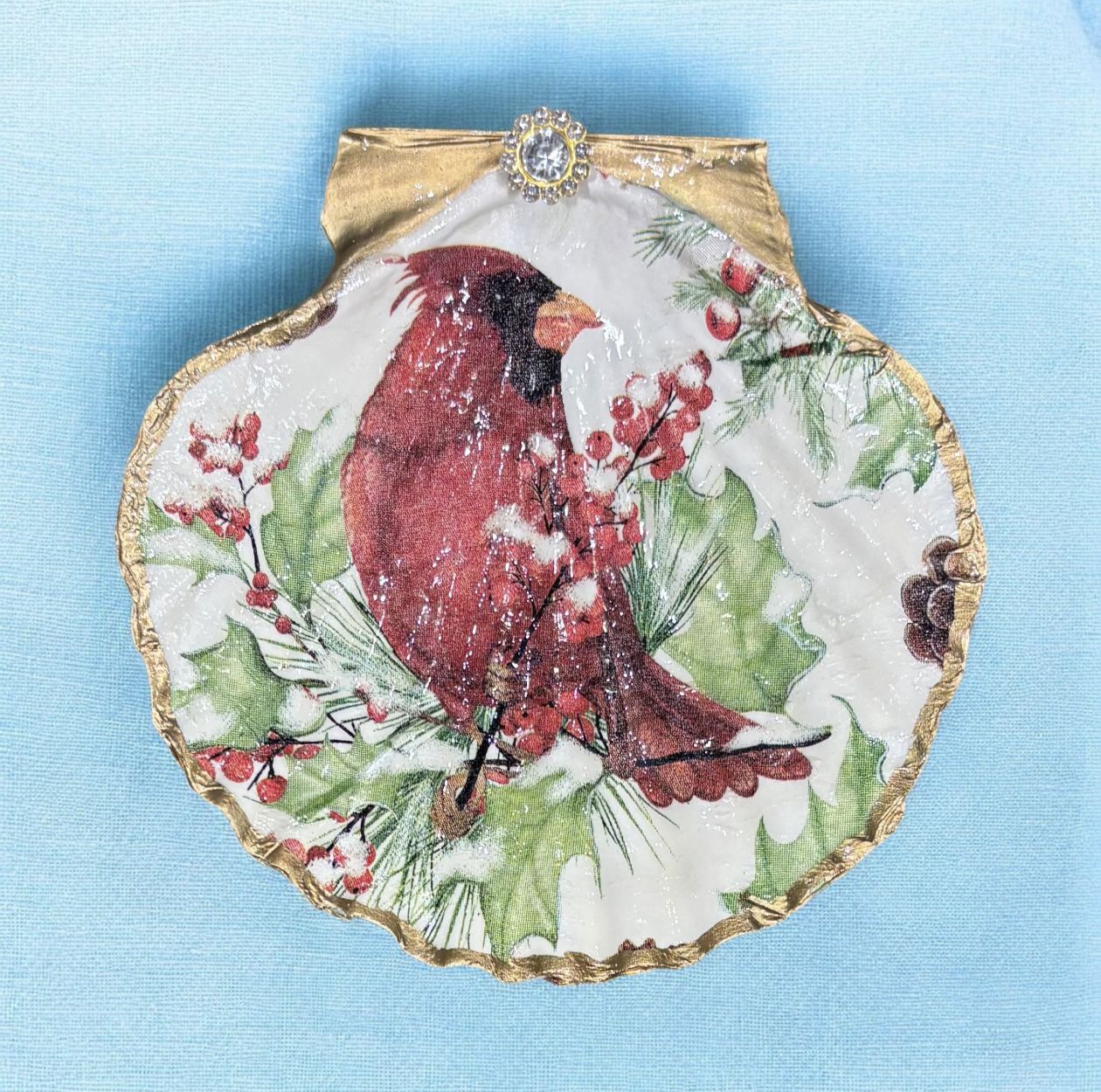 Wilson Scallop Shell Trinket Dish  X-mas Cardinal
