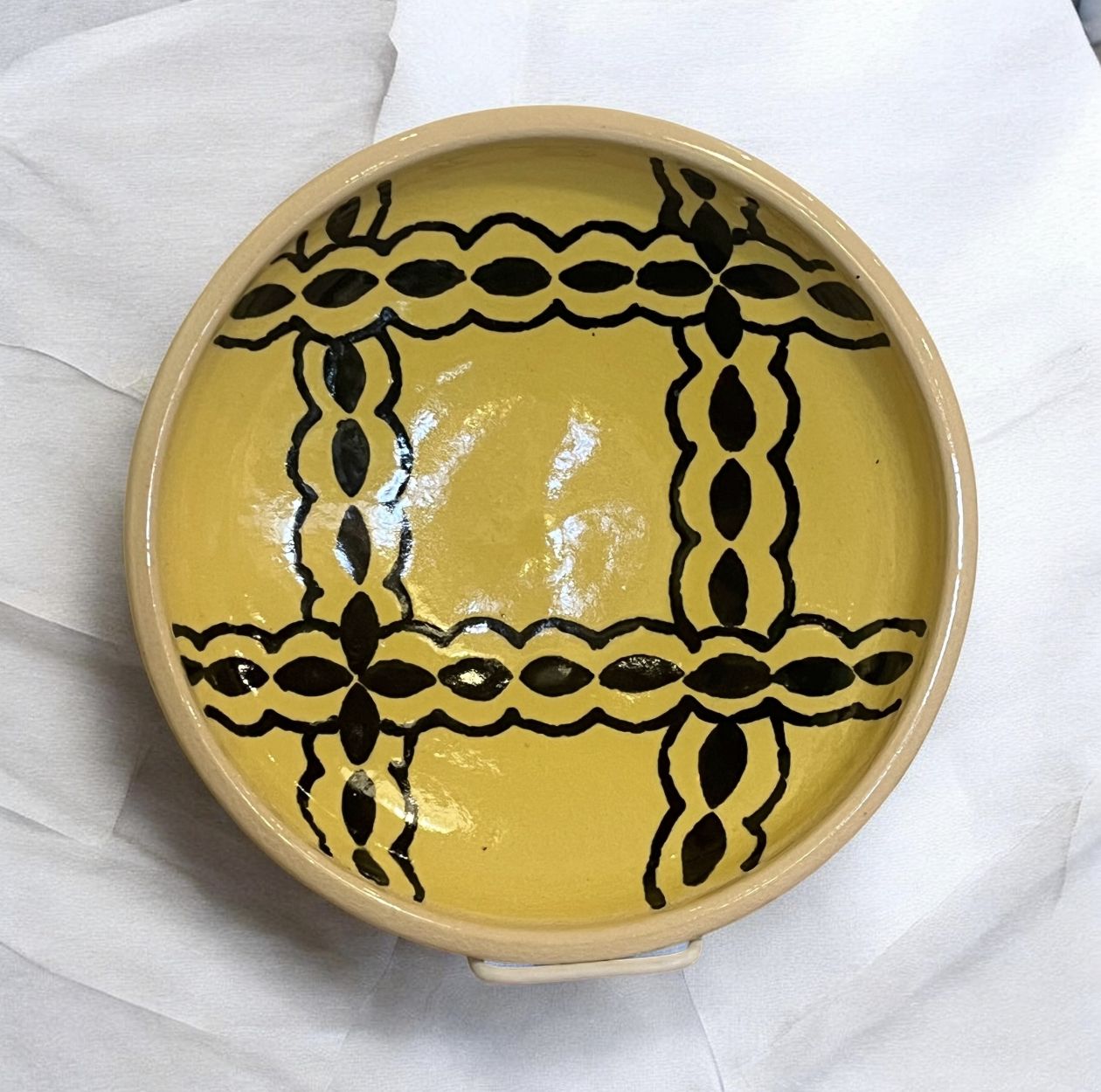 Okechukwu Dinner Plate Yellow and Black 36