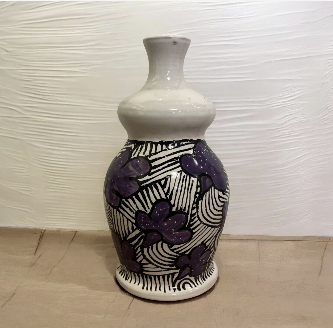 Okechukwu Large Bud Flower Vase/Vessel Purple and White Flowers 26