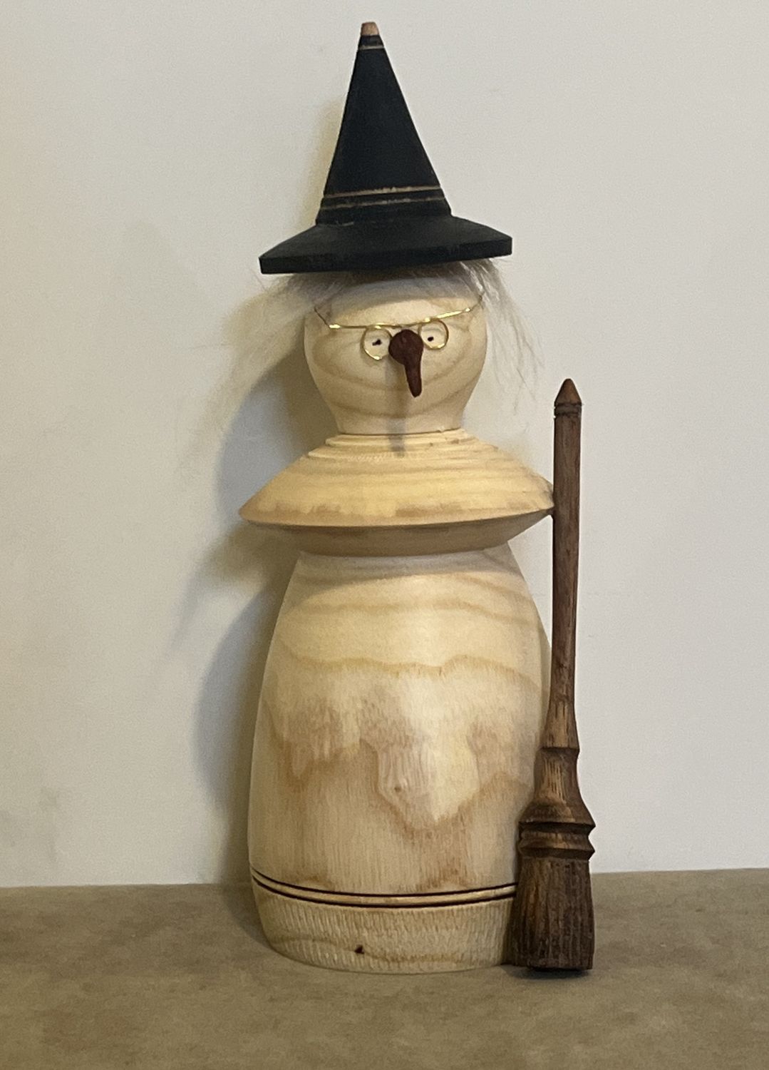 Russel Elm Witch 513