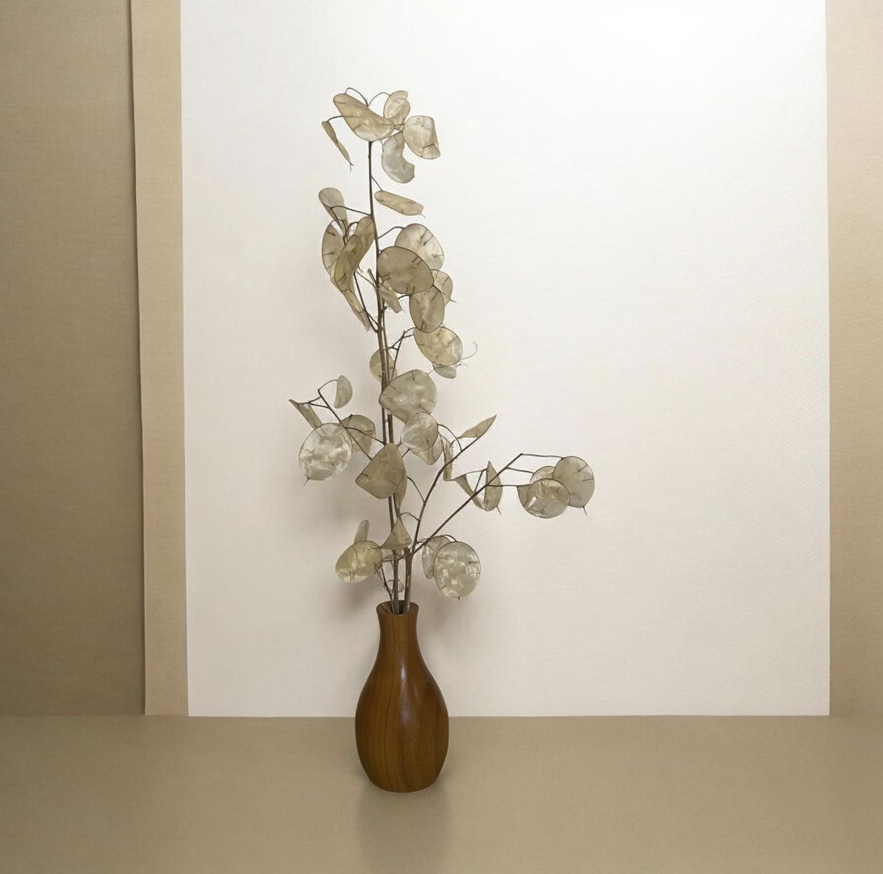 Russell 4" Vase Cherry w/ Flowers