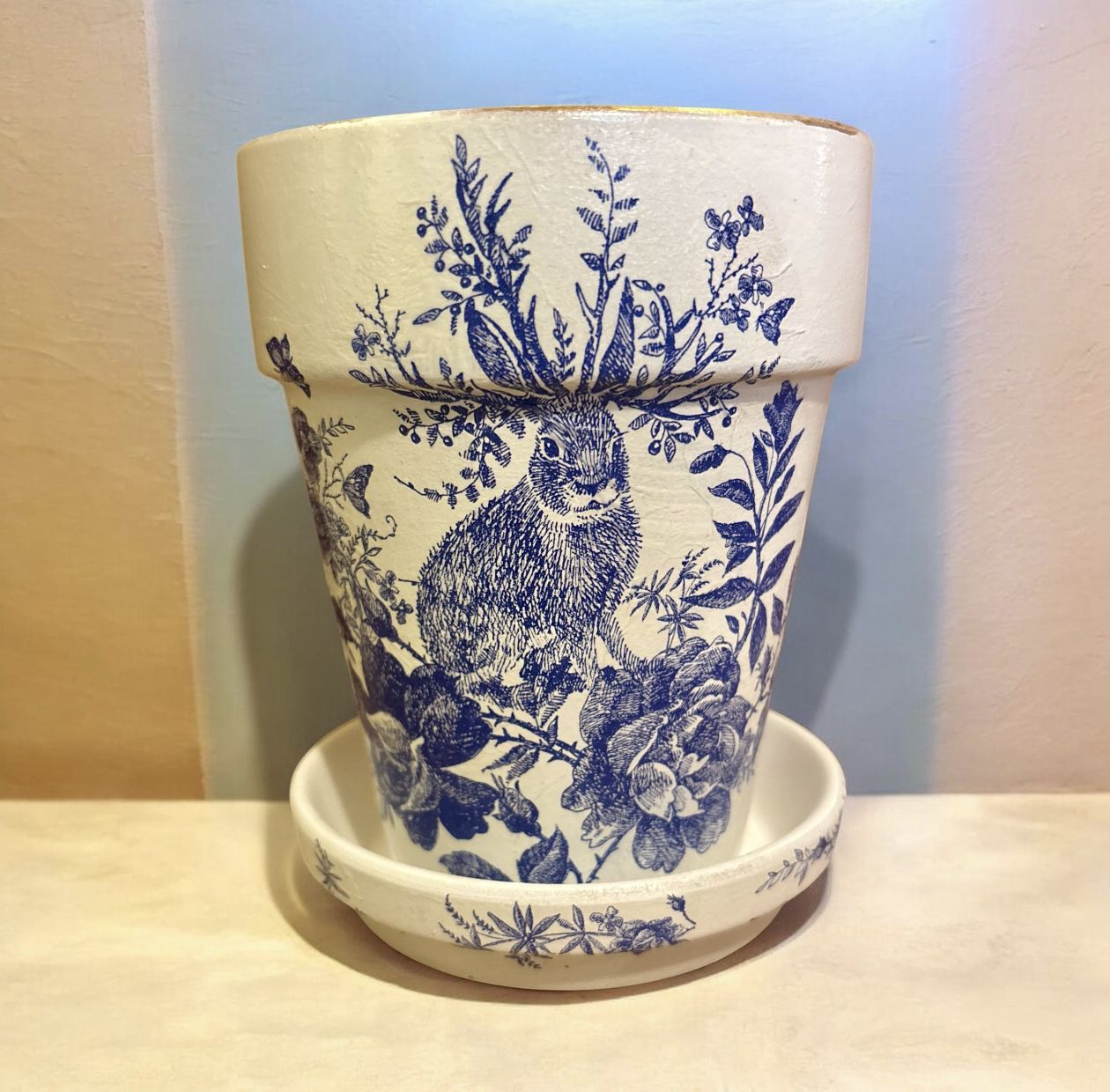 Wilson Planter Blue Rabbit