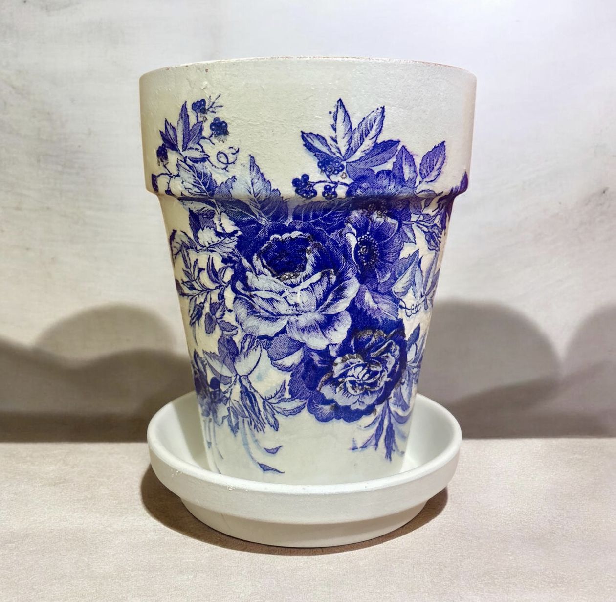 Wilson Planter Blue Roses 381