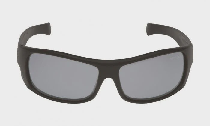 P3044 Polarised Lifestyle Sunglasses - Matt Black Frame, Colour: Smoke Lens