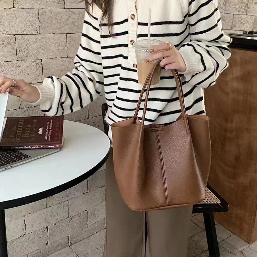 Tote Bag in Brown