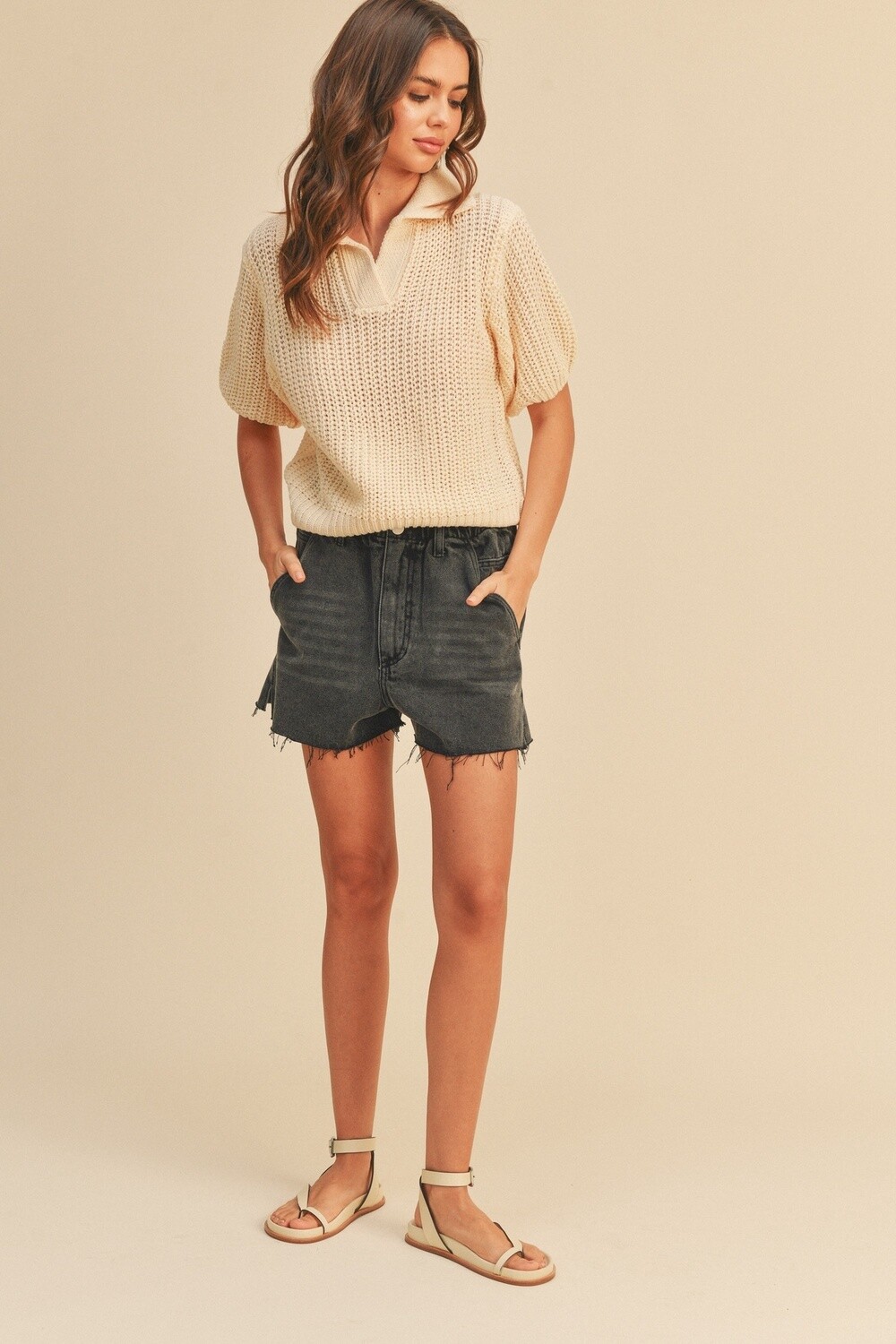 Collared Short Sleeve Knit Sweater in Beige
