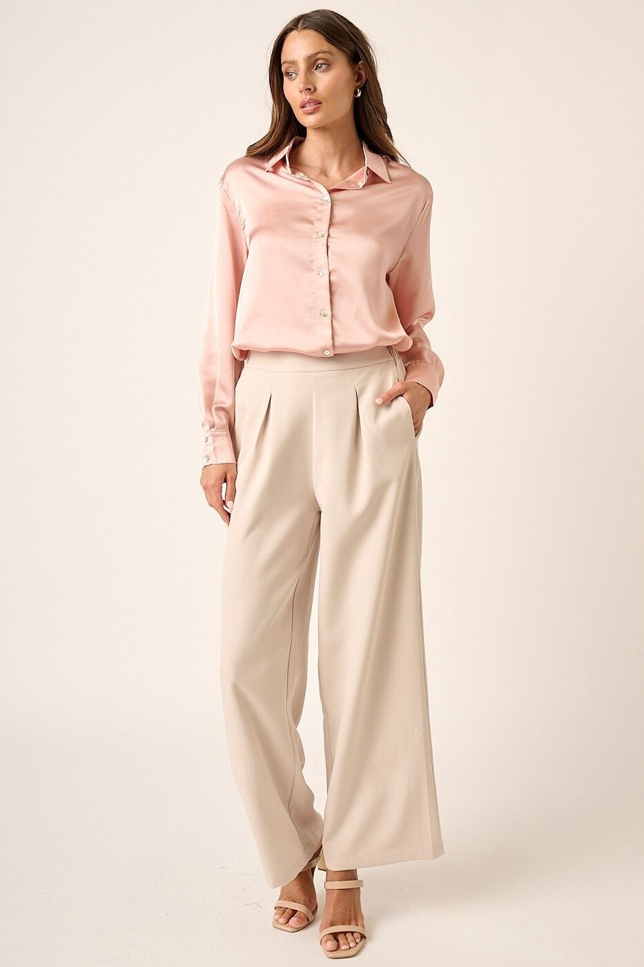 Inverted Pleat Detail Wide Leg Pant in Sand