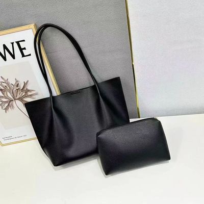 Tote Bag in Black
