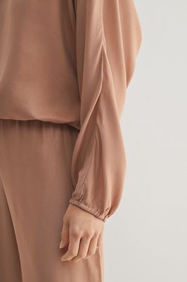 Dolman Solid Top  in Lt. Mauve