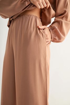 Solid Elastic Waist Pants in Lt. Mauve