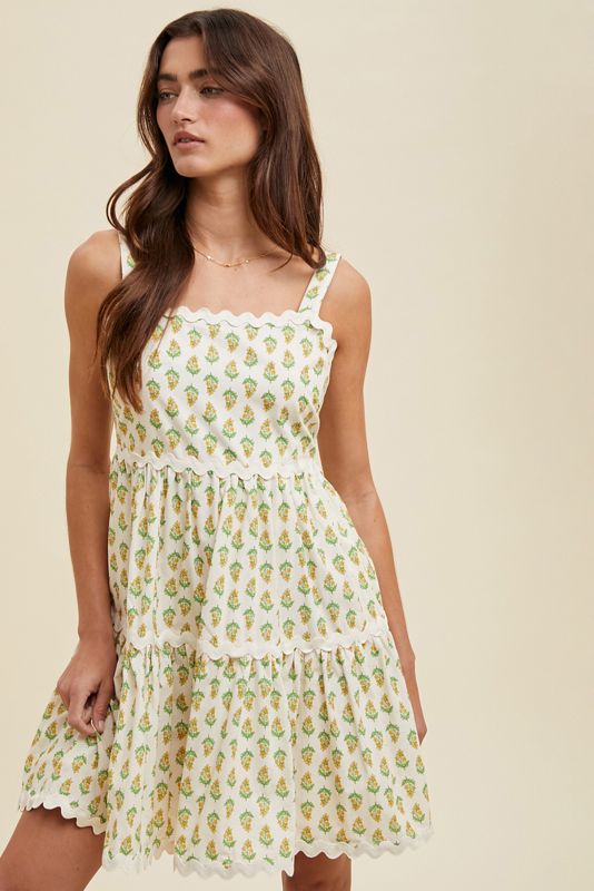 Floral Tiered Mini in Cream/Golden, Size: Small