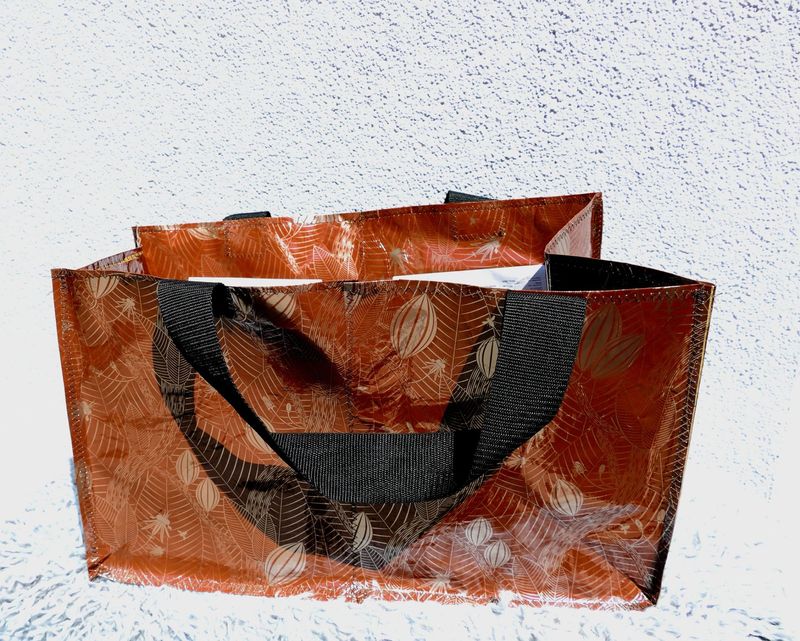 Tasche aus Kuvertürenbeutel - braun Tasche aus Kuvertürenbeutel - braun