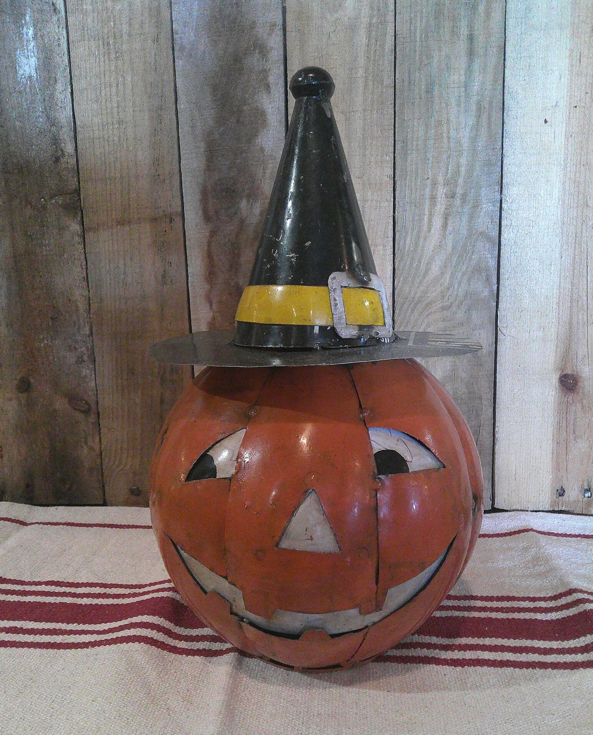 Pumpkin With Witch Hat