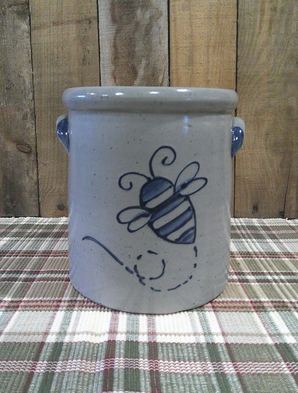 Bumblebee Crock