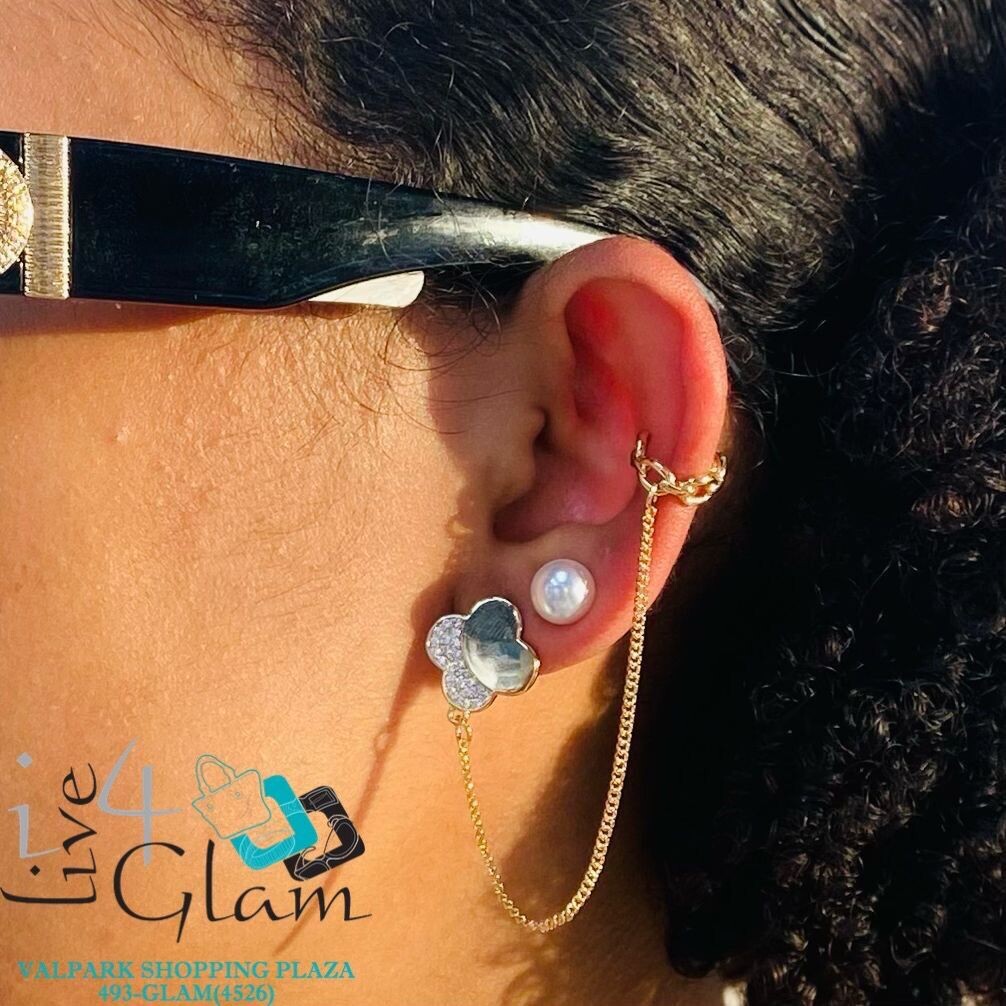 Clover Ear Cuff, Color: Gold