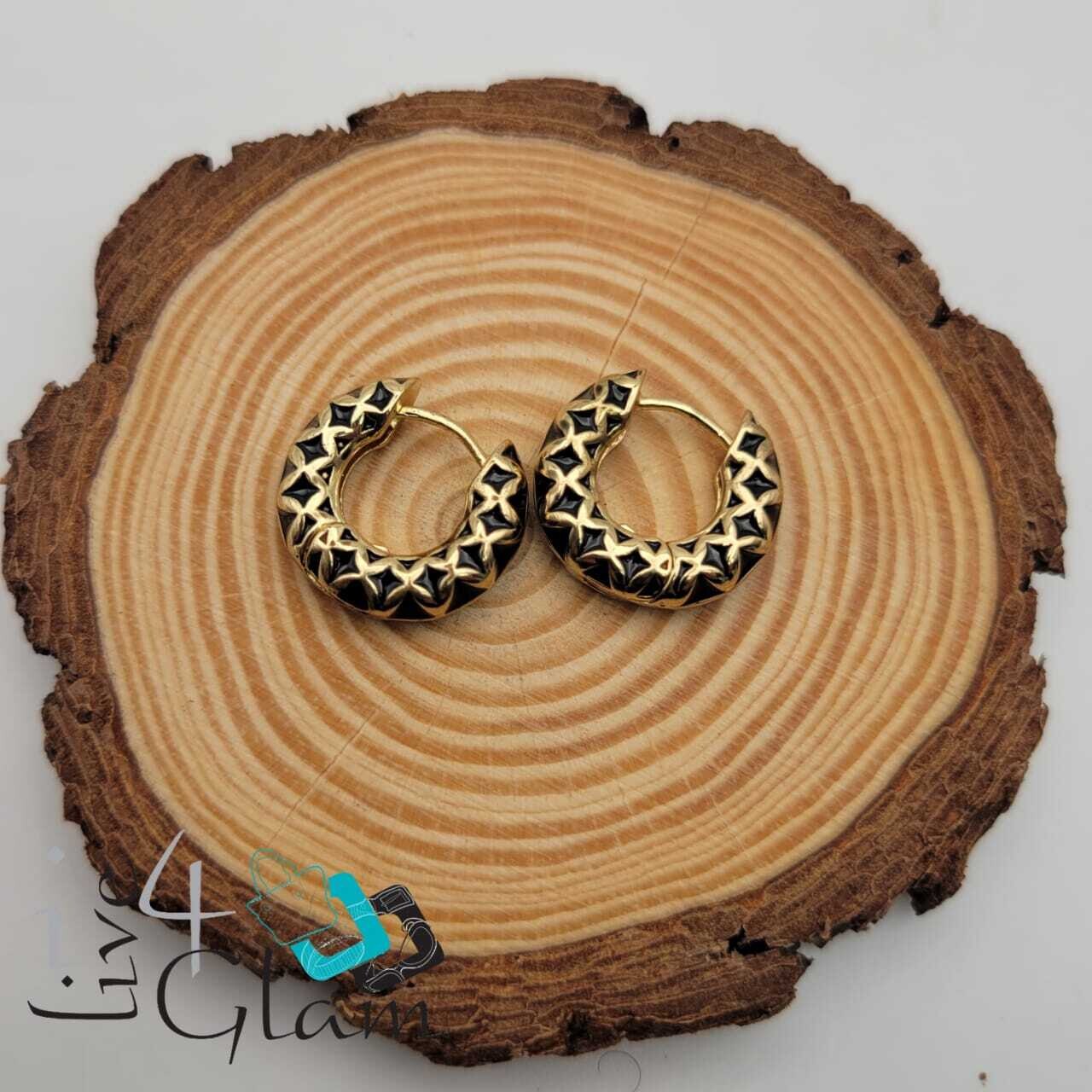Fashion C Shaped Earrings, Color: Black