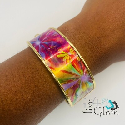 Stainless Steel Swirl Clasp Bangle 