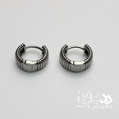 Stainless Steel Ridged Huggie