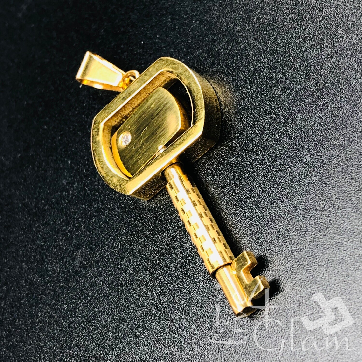 Stainless Steel Key Revolving Pendant