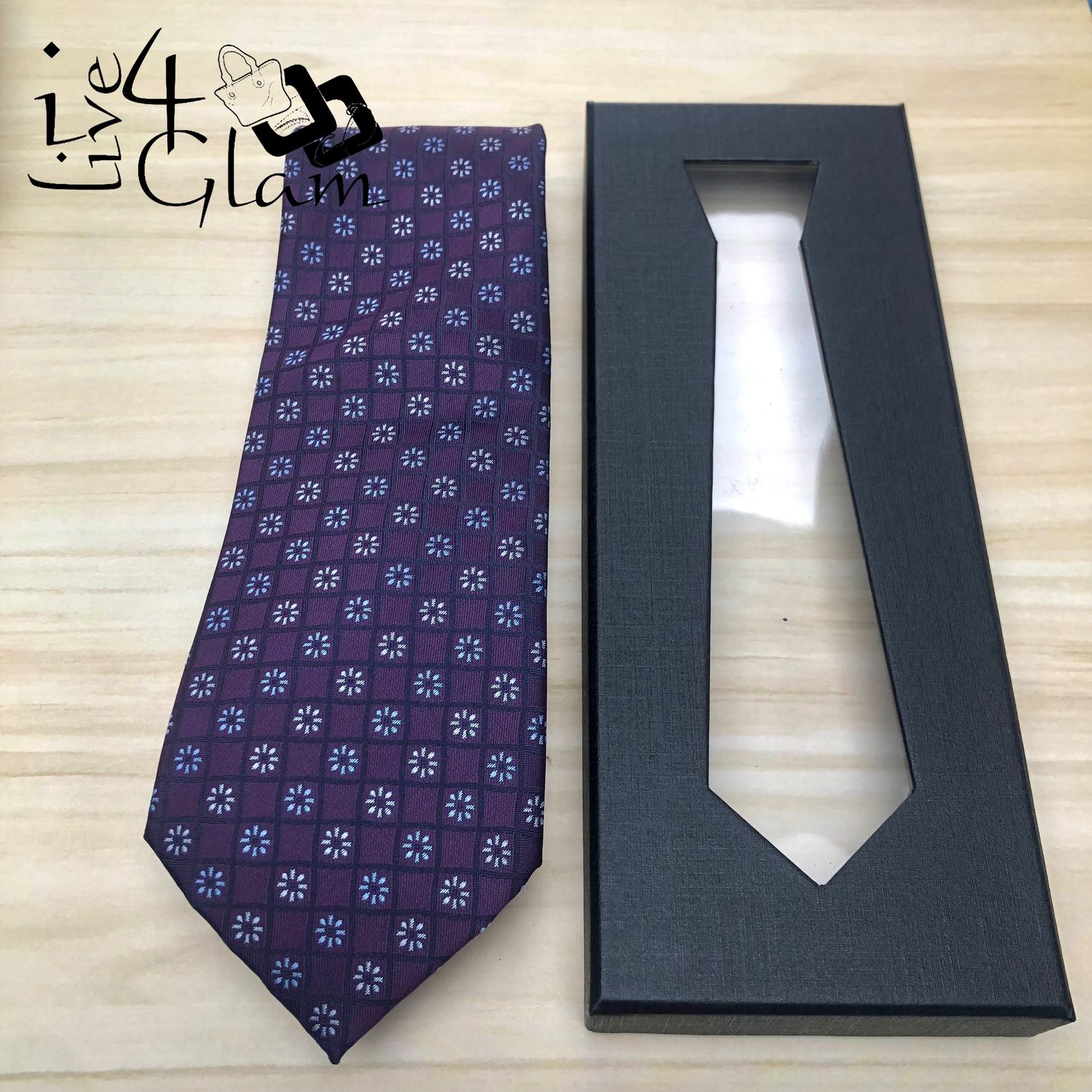 Men&#39;s Tie Purple w Flowers