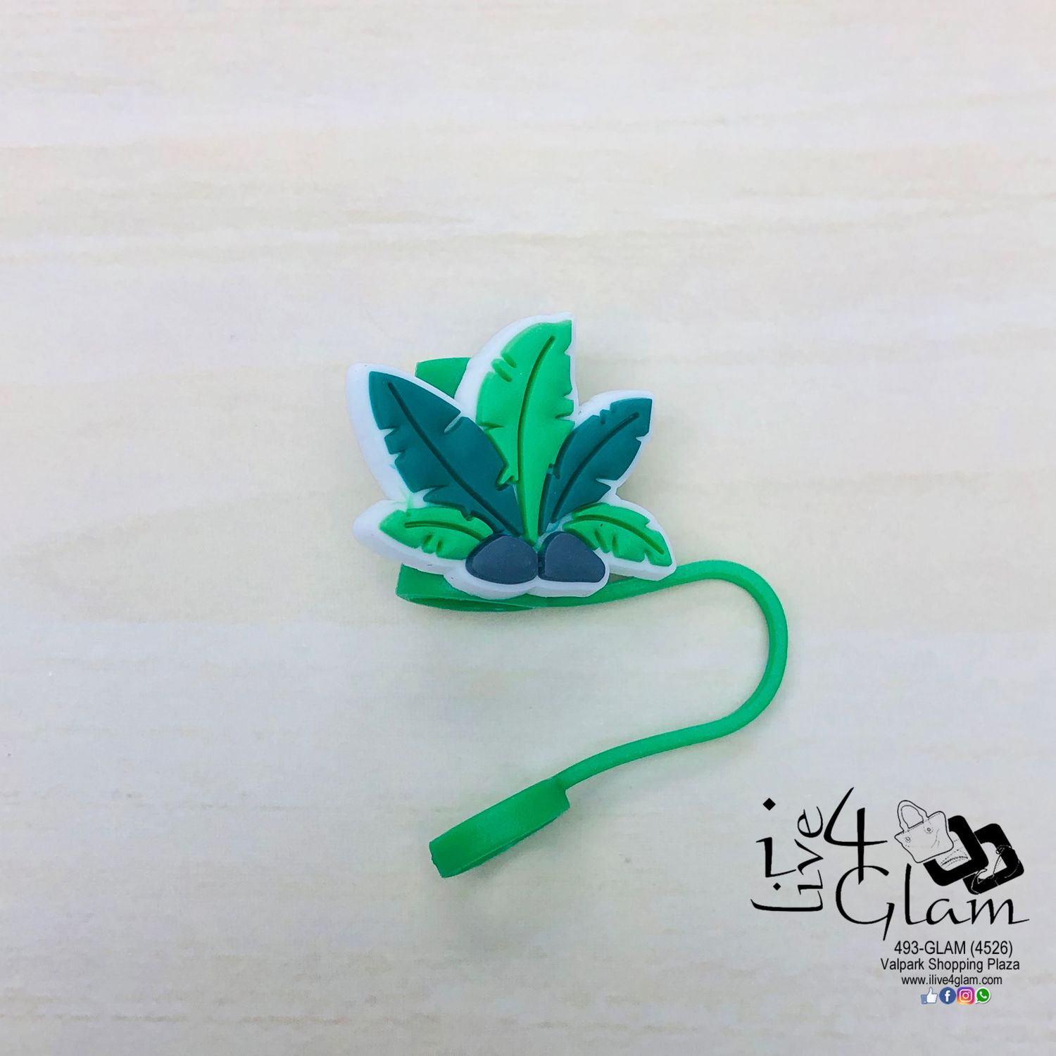 Leaves Large Straw Cover