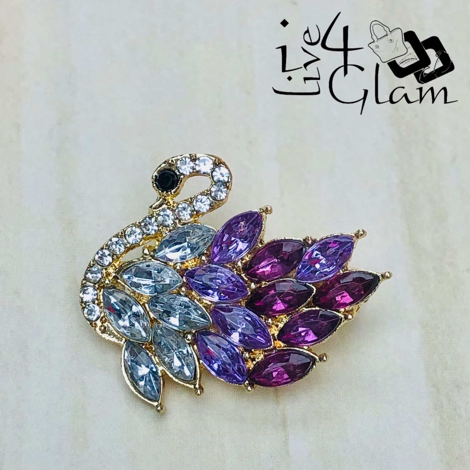 Dainty Rhinestone Swan Broach