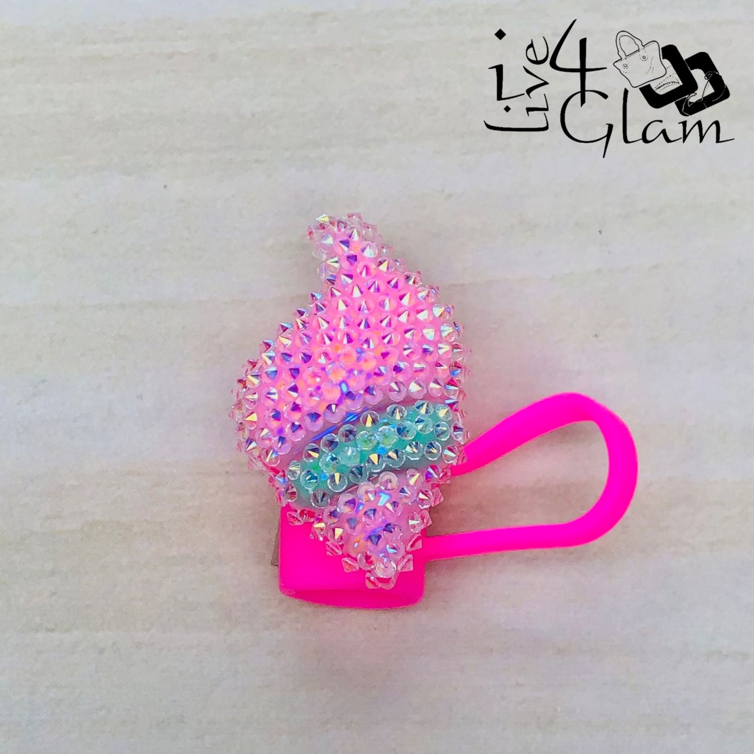 Iridescent Shell Pink Large Straw Cover