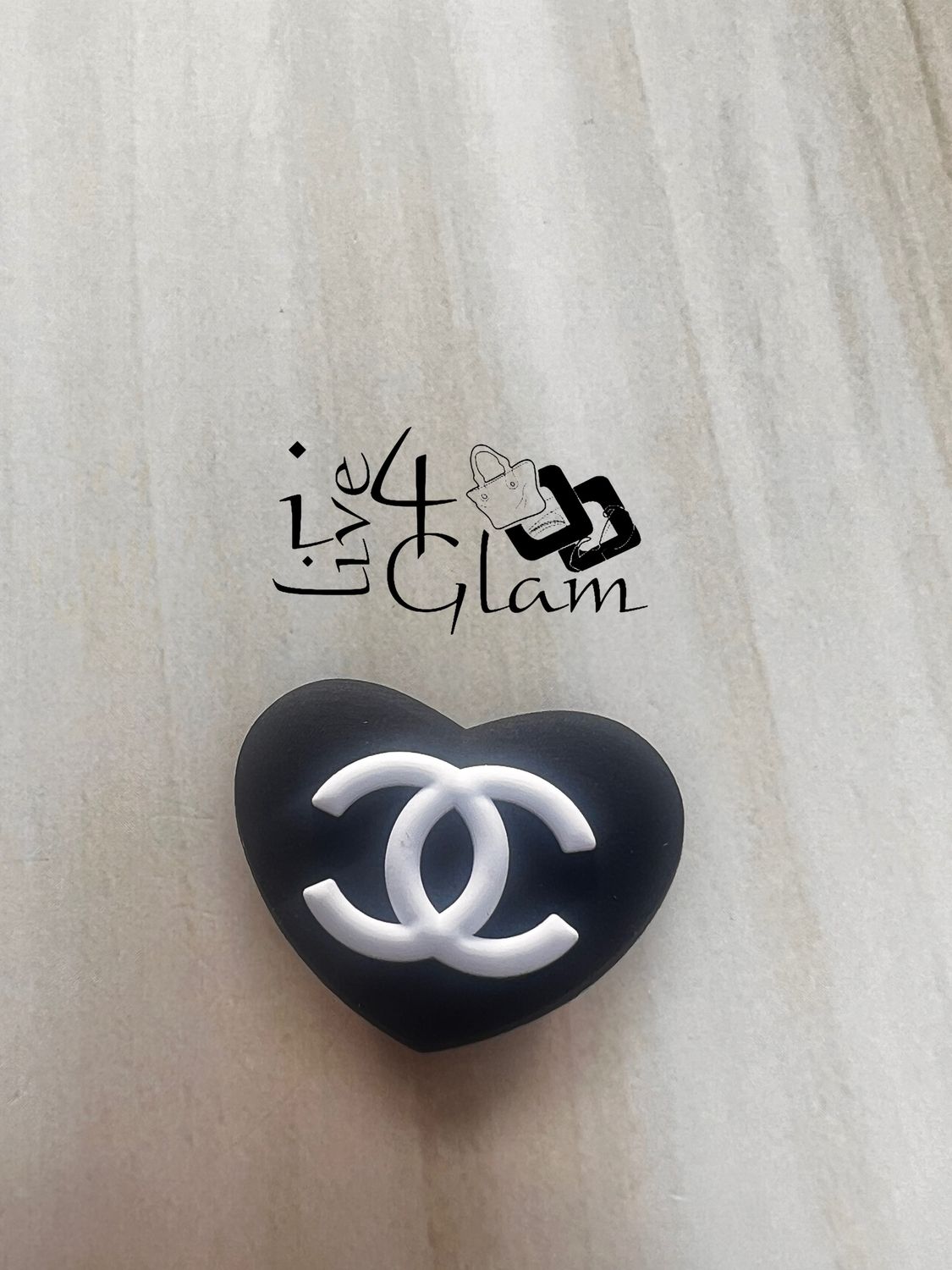 Chanel Jibbit, Style: Black