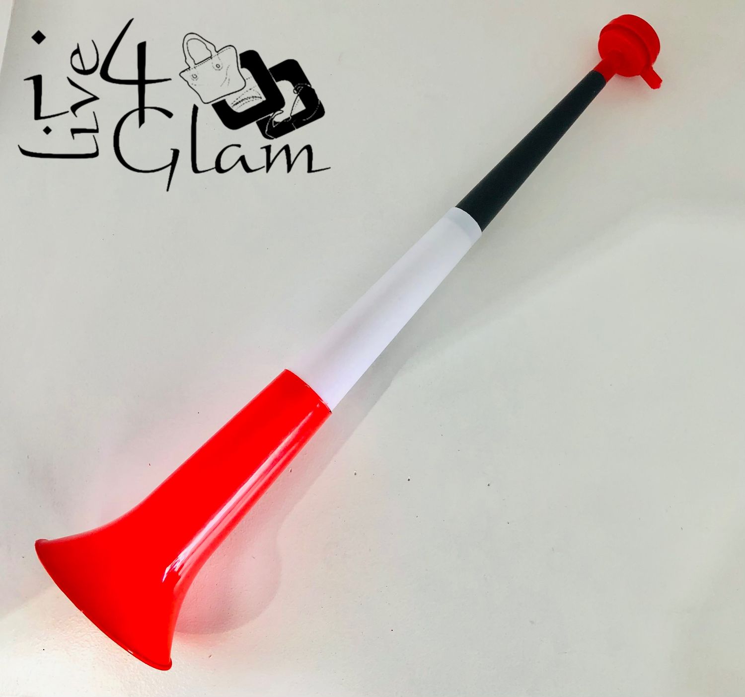 Large Trinidad and Tobago Horn