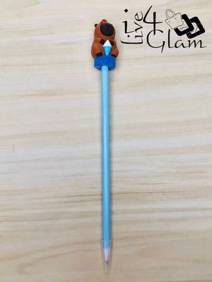 Capybara Pen with Ice Cream