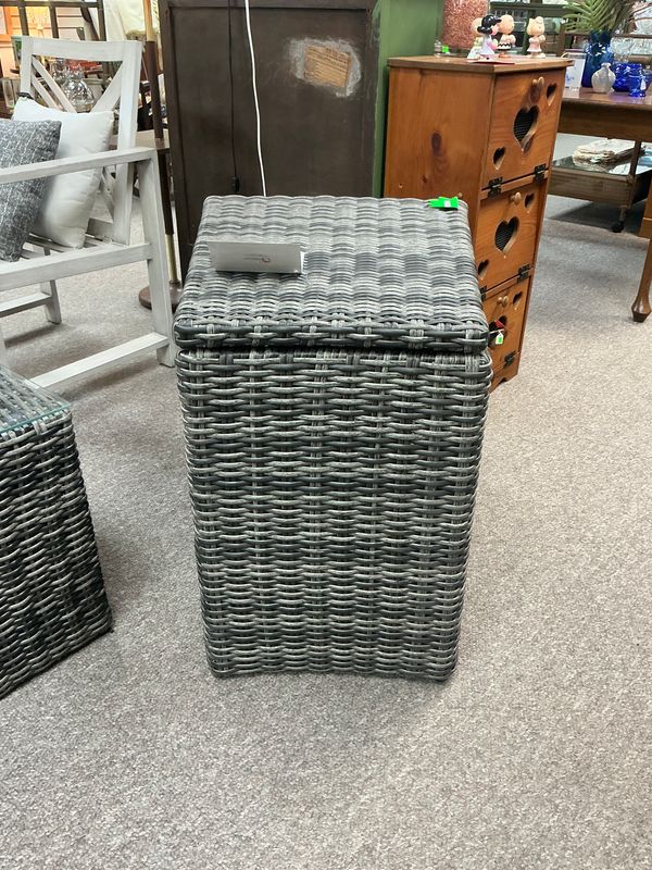Circular Accent Table Wicker