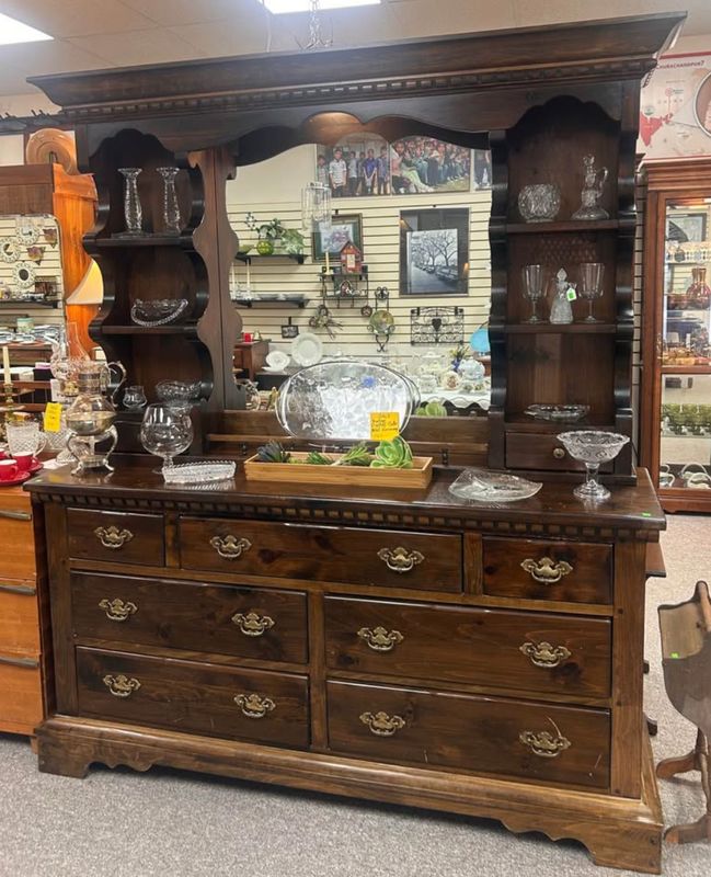 Pennsylvania House Dresser