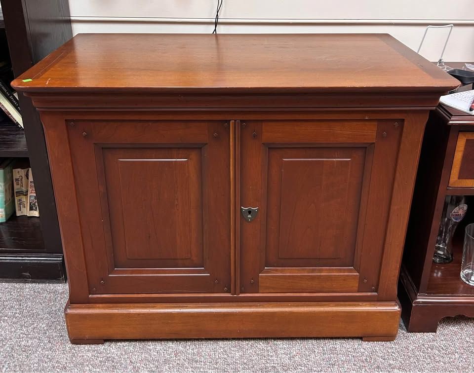 Traditional Wood Nightstand