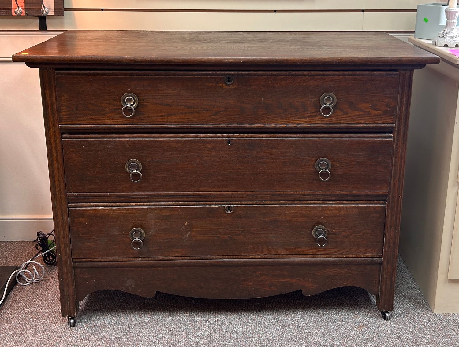 Vintage 3-Drawer Dresser
