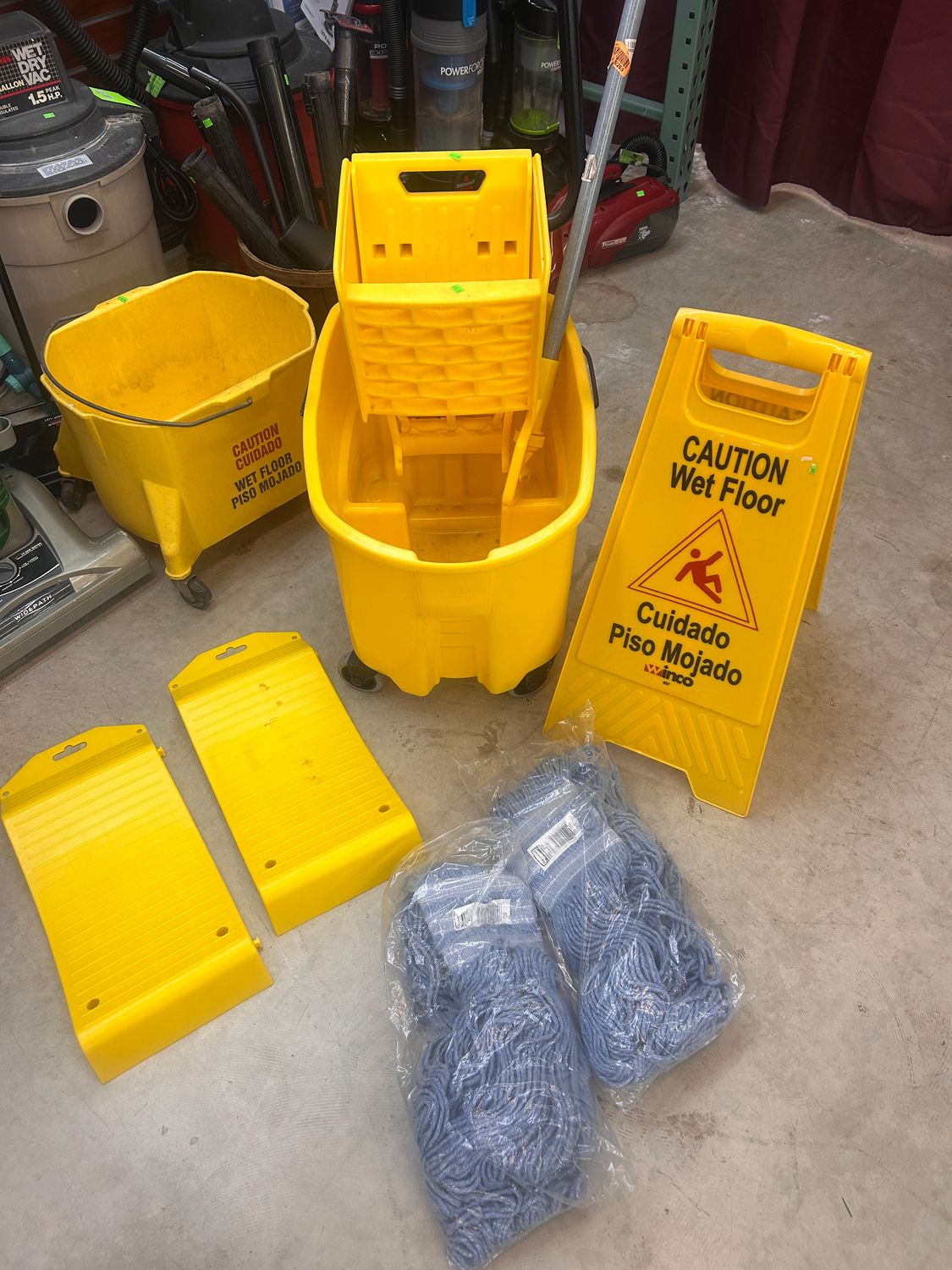 Cleaning Equipment Kit