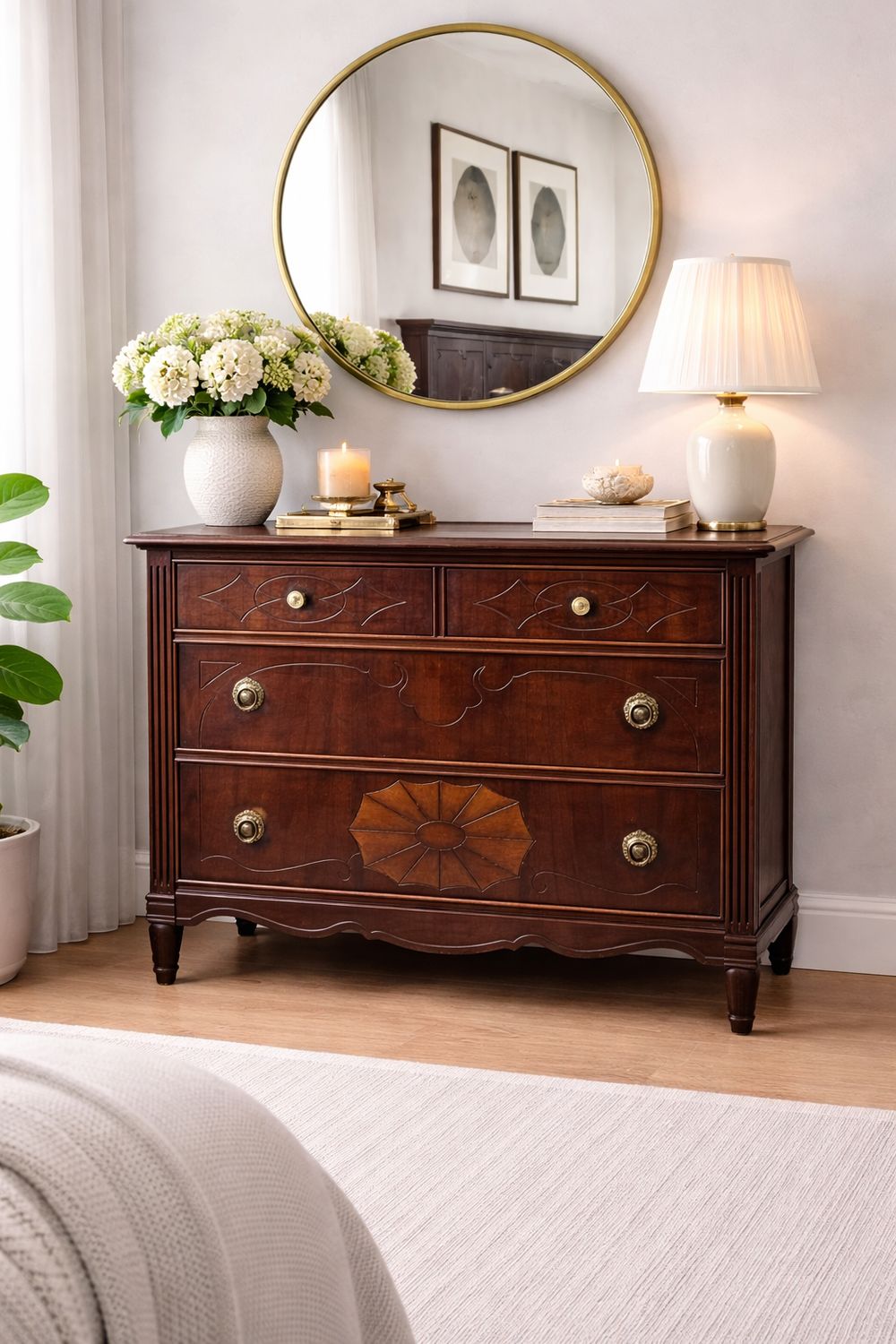 Vintage 4-Drawer Chest