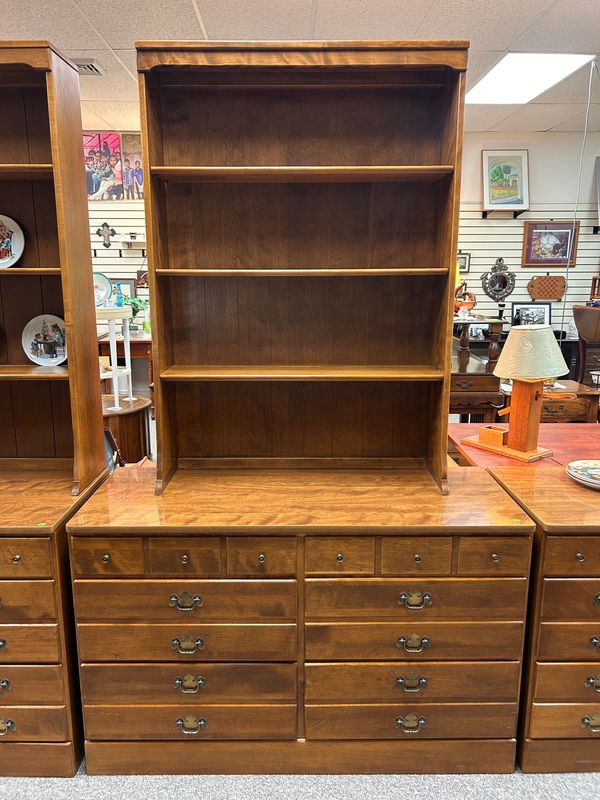 Ethan Allen Heirloom Maple Dresser with Bookcase Top