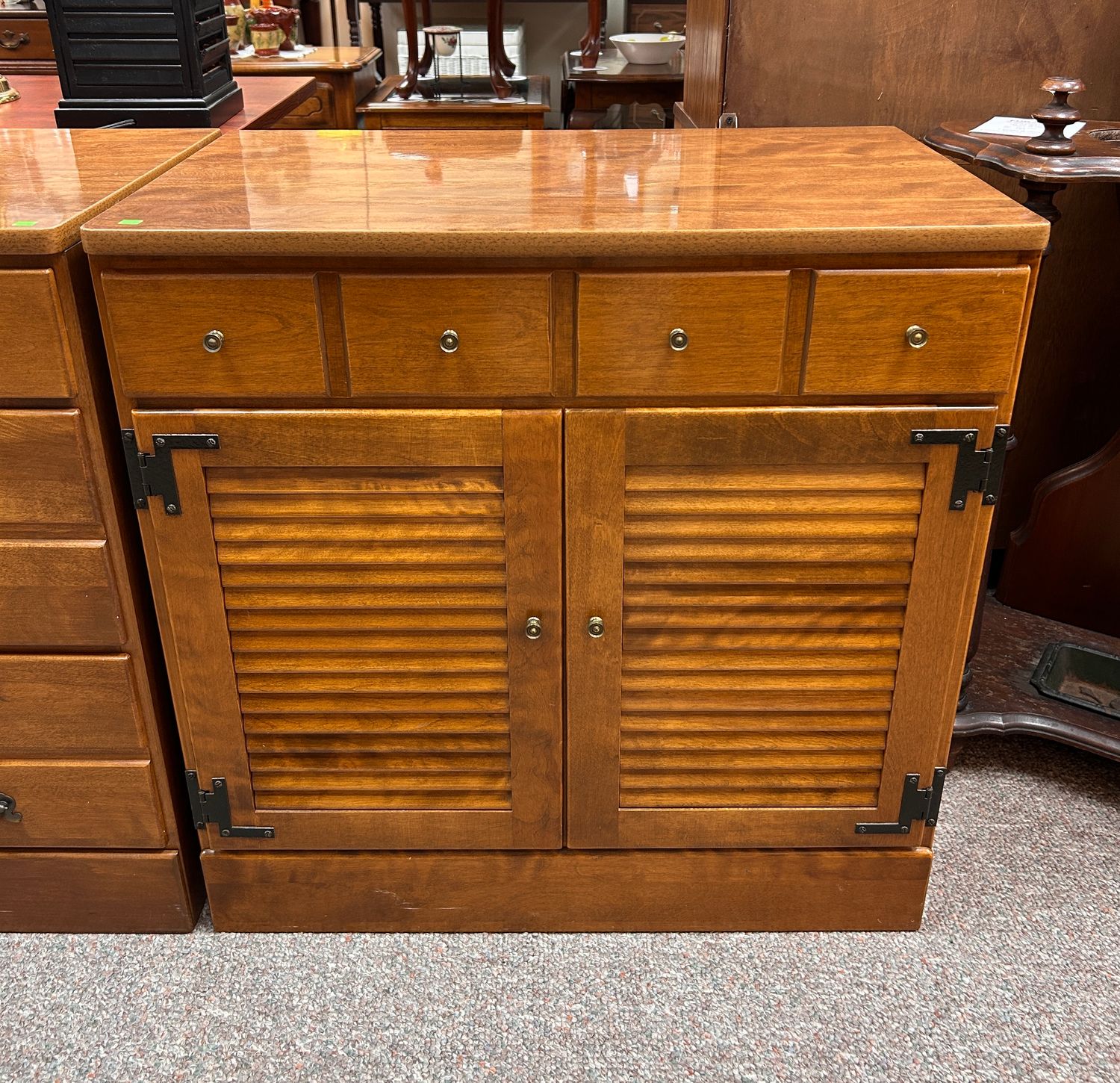 Ethan Allen Heirloom Maple Shutter Door Cabinet