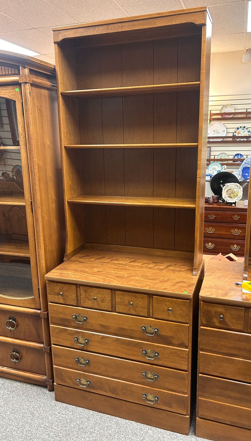 Ethan Allen Heirloom Maple Bookcase Cabinet
