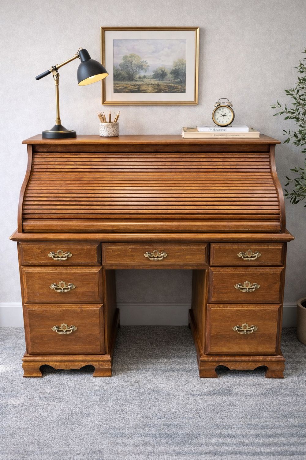 Vintage Roll-Top Desk Vintage Roll-Top Desk