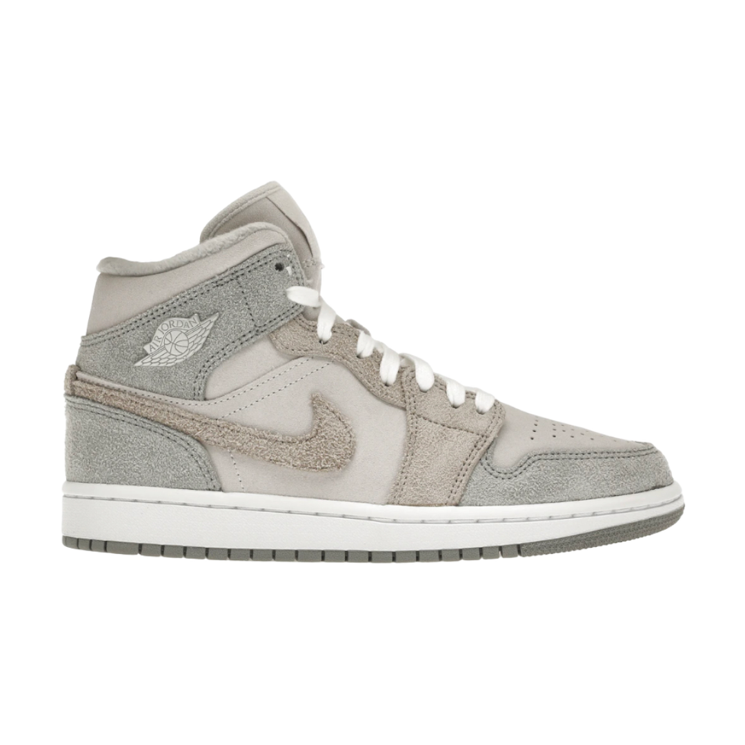 Air Jordan 1 Mid Particle Grey (W)