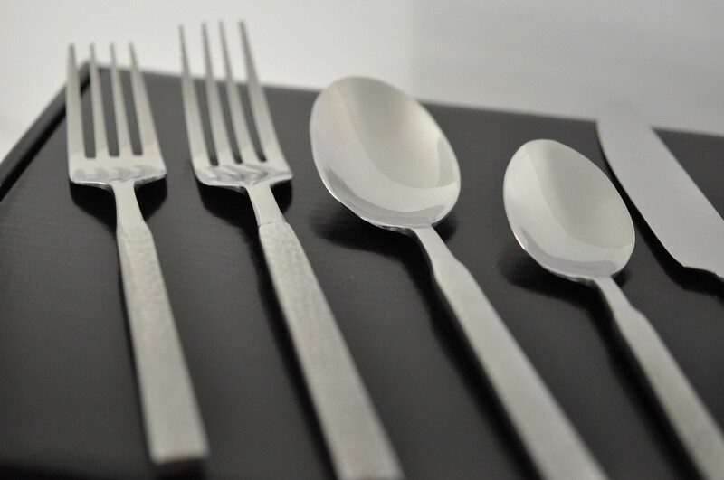 Flatware: Lawton (4 service)