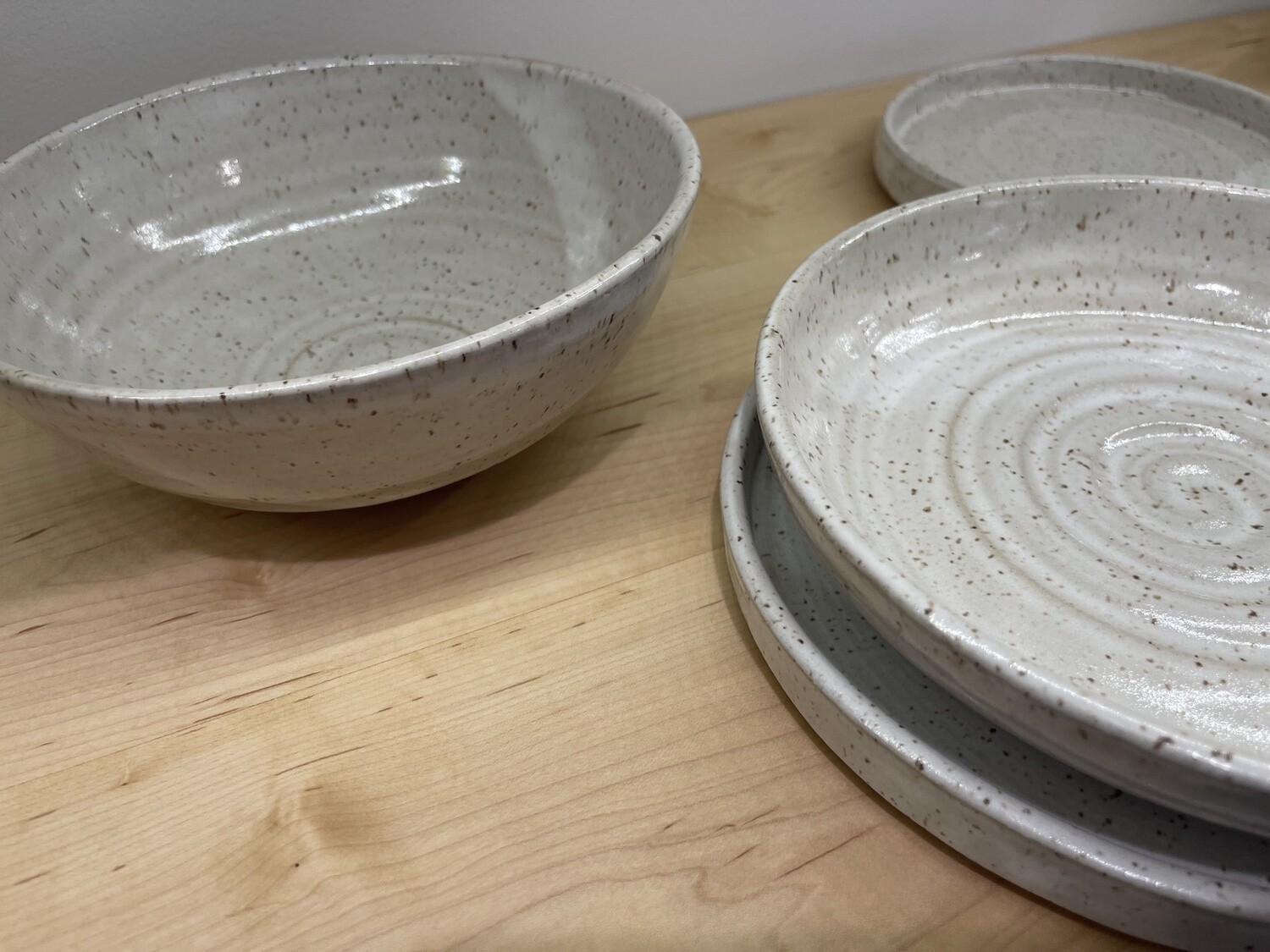 Speckled White KJ 4pc Place Set