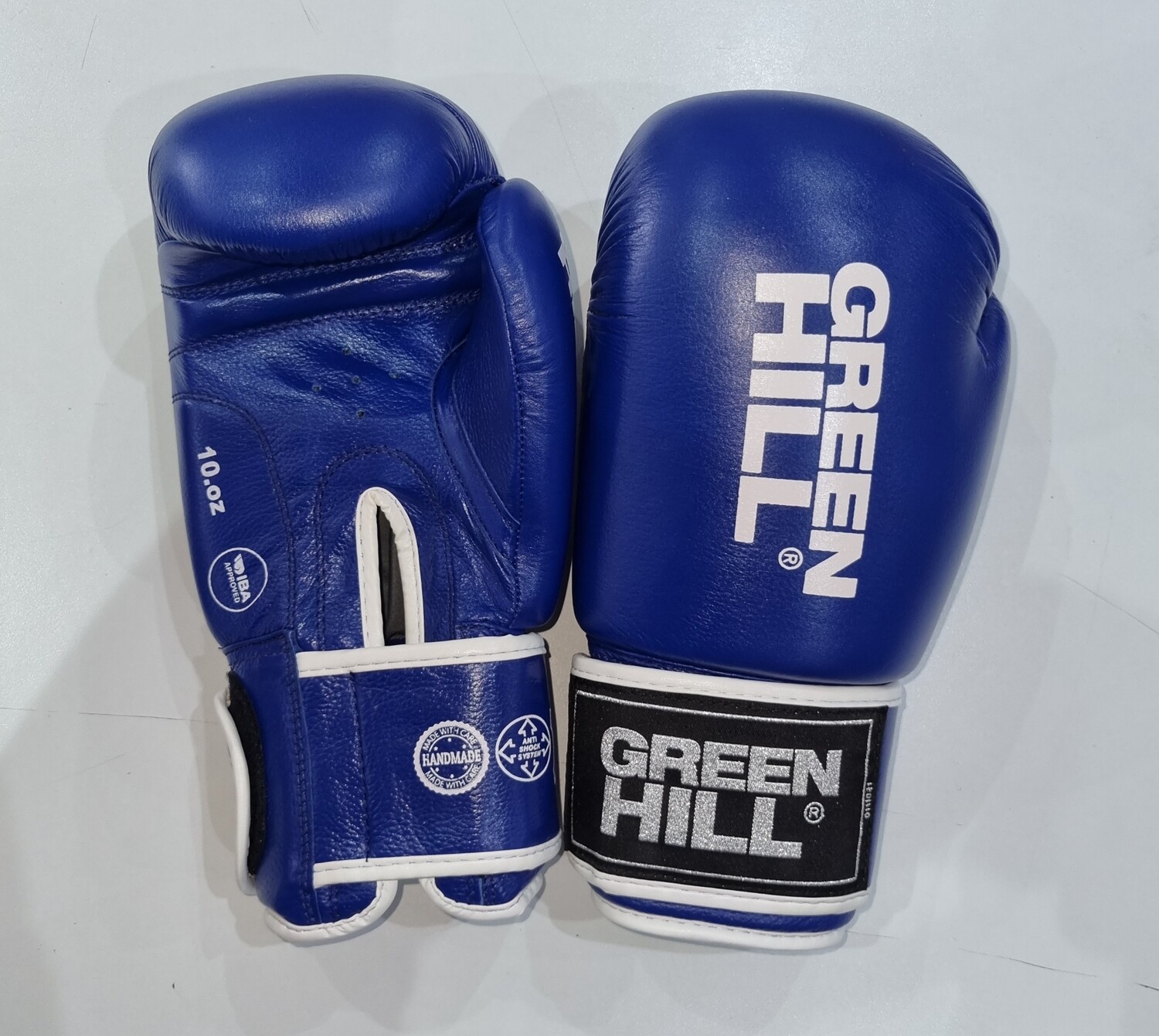 Greenhill IBA approved competition gloves
