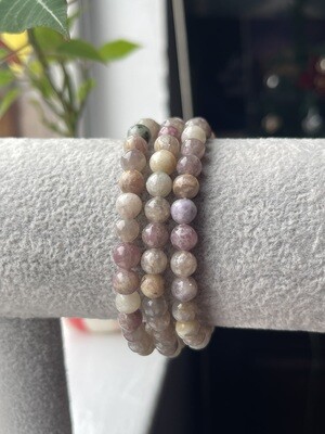 Lavender Quartz Bracelet - 6mm
