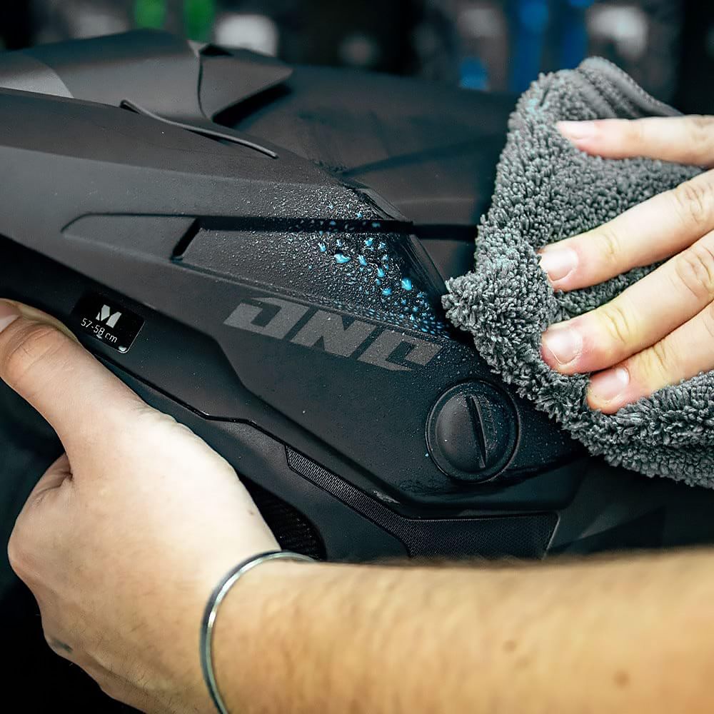 Limpiador de Casco efecto Mate