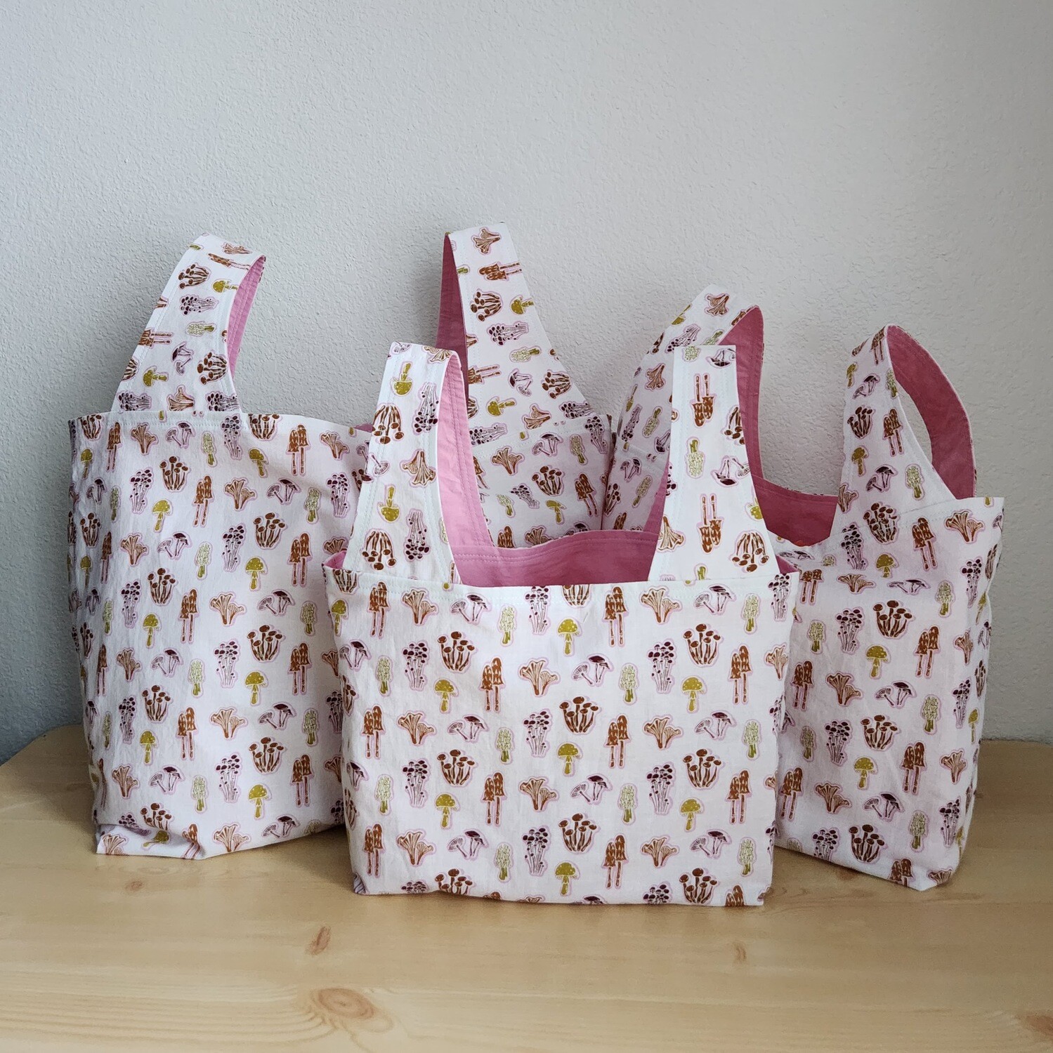 Mushrooms on Ivory Reusable Bag