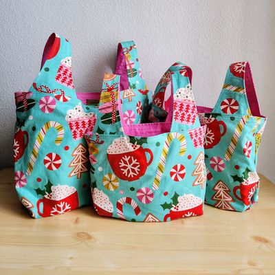 Merry Mugs Reusable Bag
