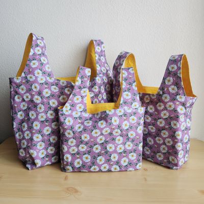 Daisy Scatter Purple Reusable Bag